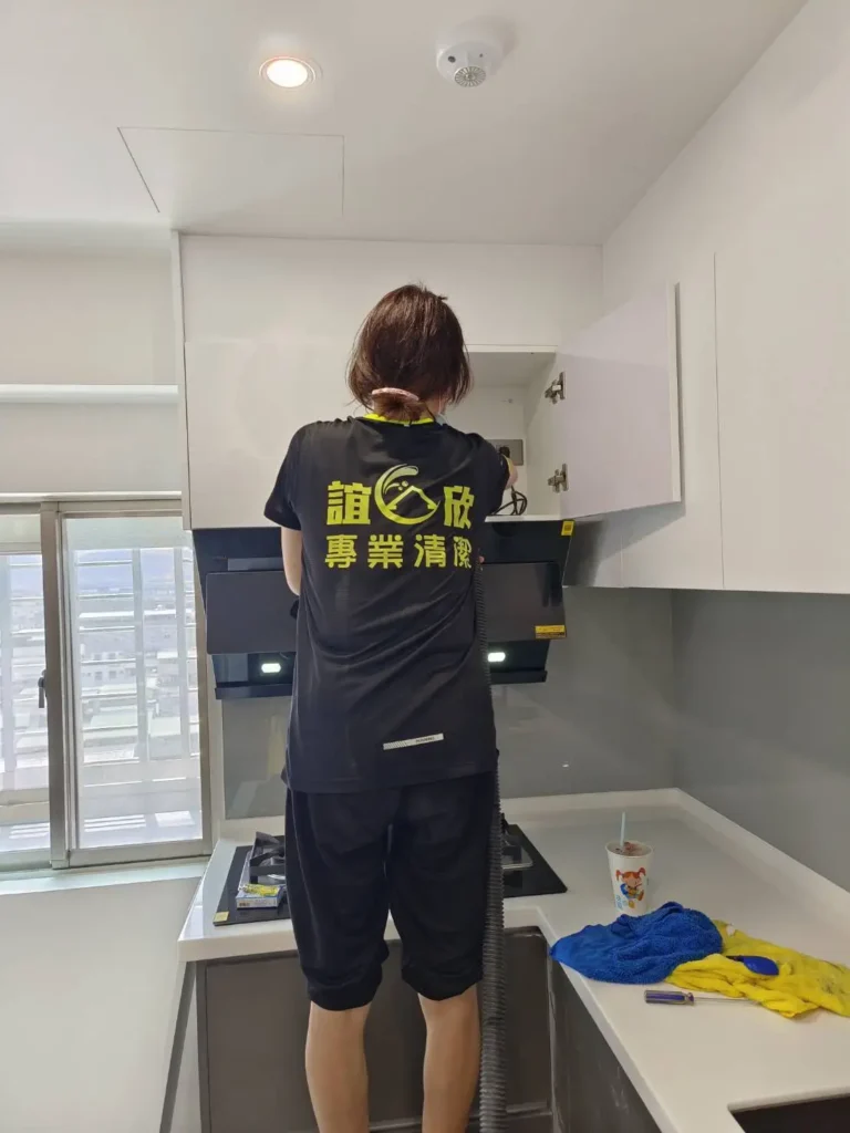 誼欣專業清潔-台北居家清潔推薦|台北裝潢細清|新北空屋清潔|大掃除-service_清潔工作照_14